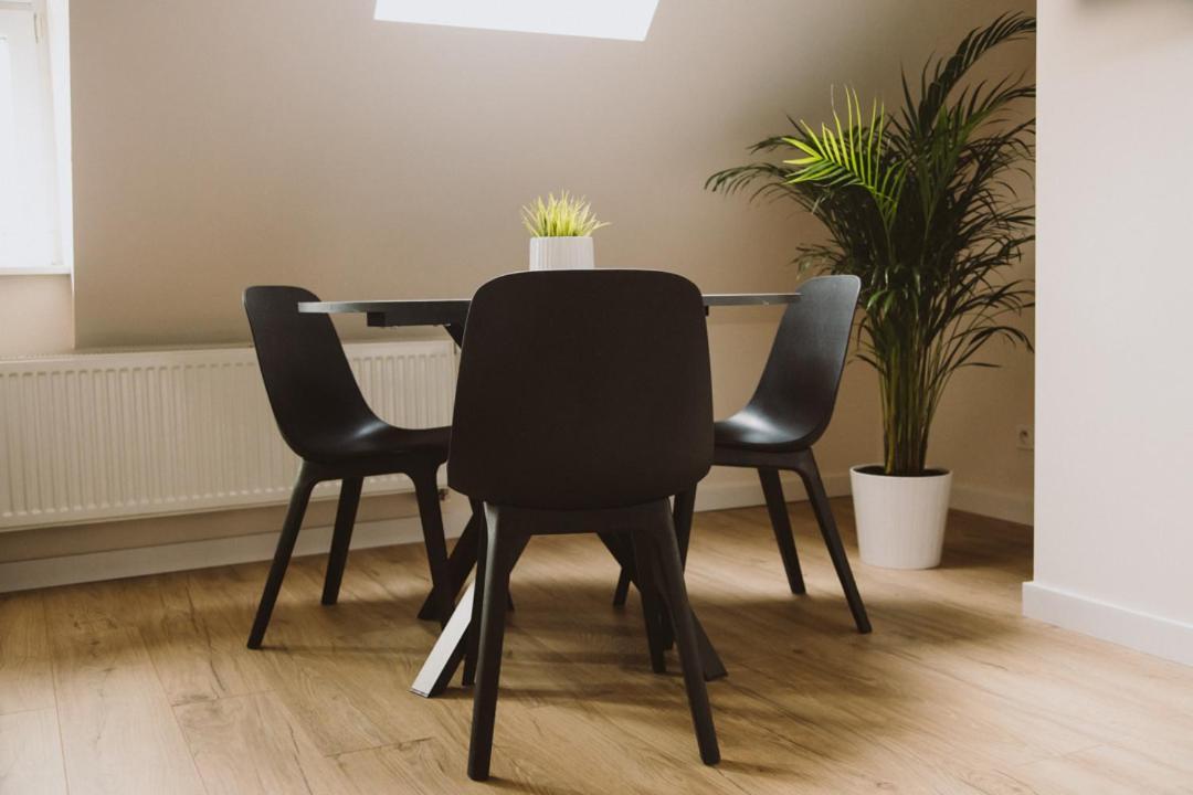 Apartamenty Leszno Екстериор снимка