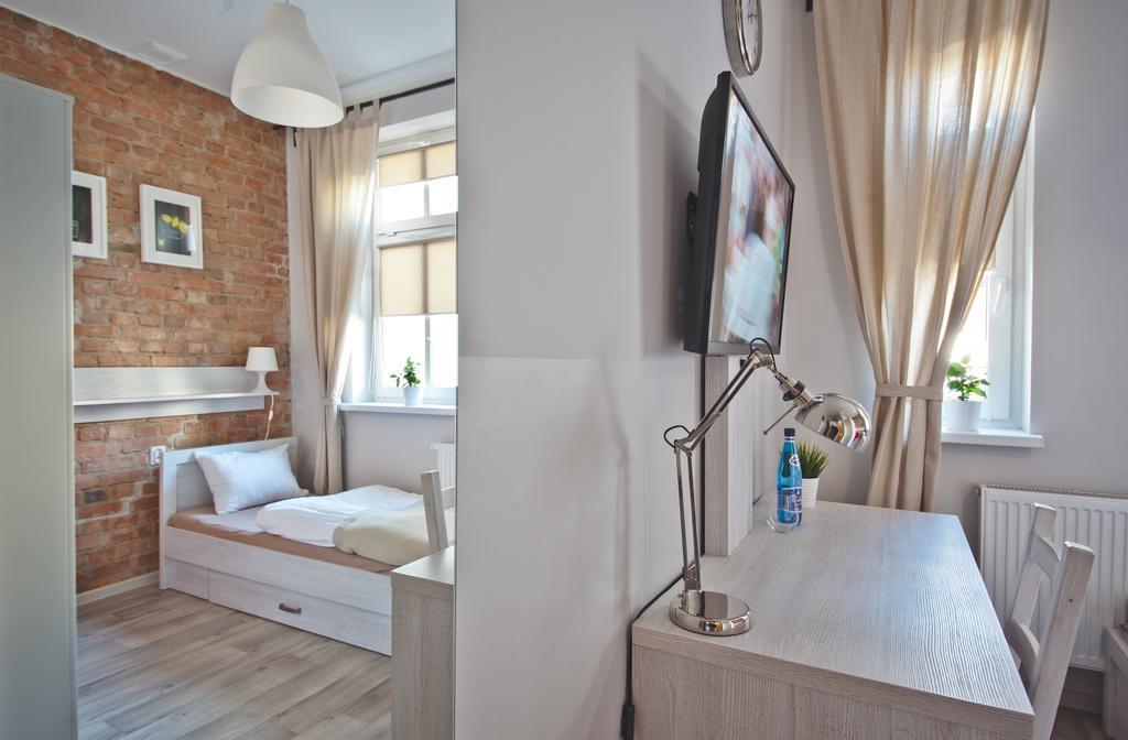 Apartamenty Leszno Екстериор снимка